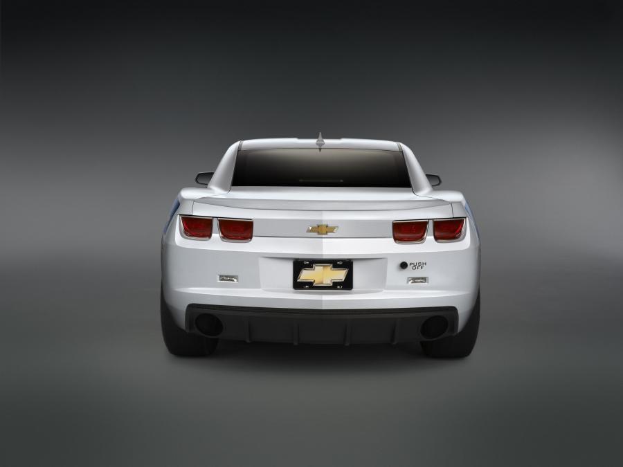  Chevrolet Camaro COPO Concept 2011 года  (фото 24 из 30)